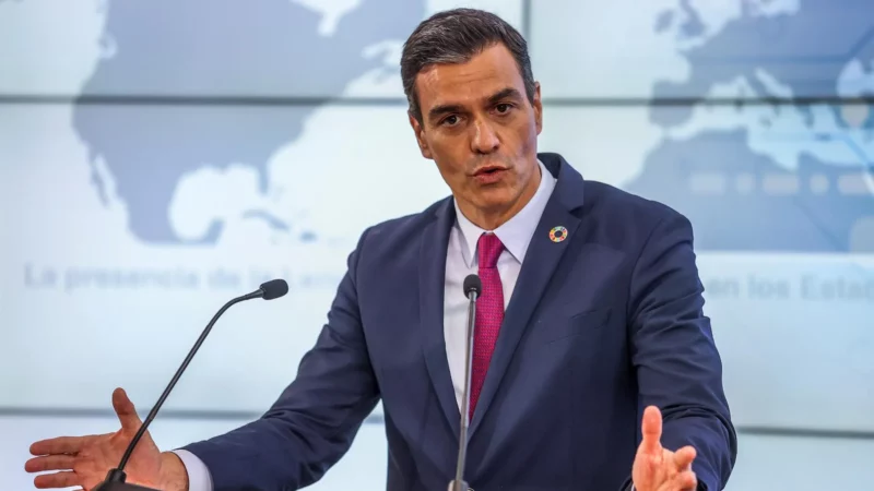 España: Sánchez advierte sobre extrema derecha en discurso de investidura