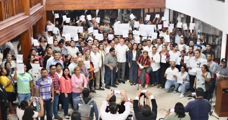 Diputados locales de Veracruz renuncian al PRI y lo dejan sin bancada; muestran apoyo a Claudia