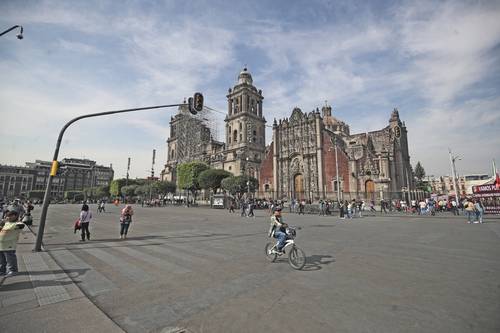 El Zócalo capitalino y algunos tramos de arterias aledañas, declarados zonas exclusivas para peatones