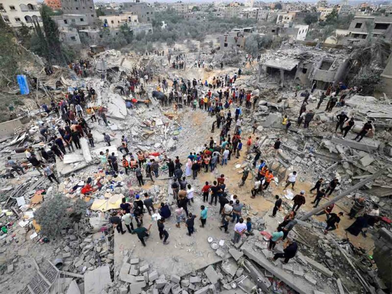Más de 80 muertos en nueva ola de bombardeos contra Gaza