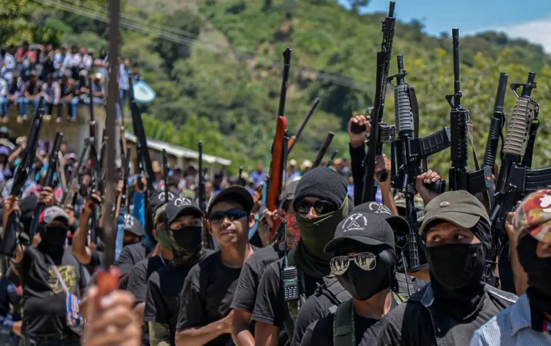 Se enfrentan en Pantelhó, Chiapas, crimen organizado y autodefensas. Hubo dos muertos y dos heridos, pero aún se desconoce a qué bando pertenecen