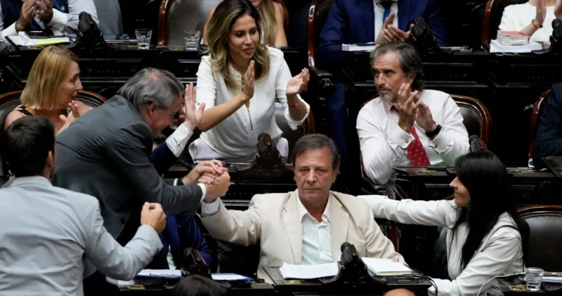 Avanzan leyes de Milei: la Cámara de Diputados de Argentina aprueba paquete de reformas en lo general