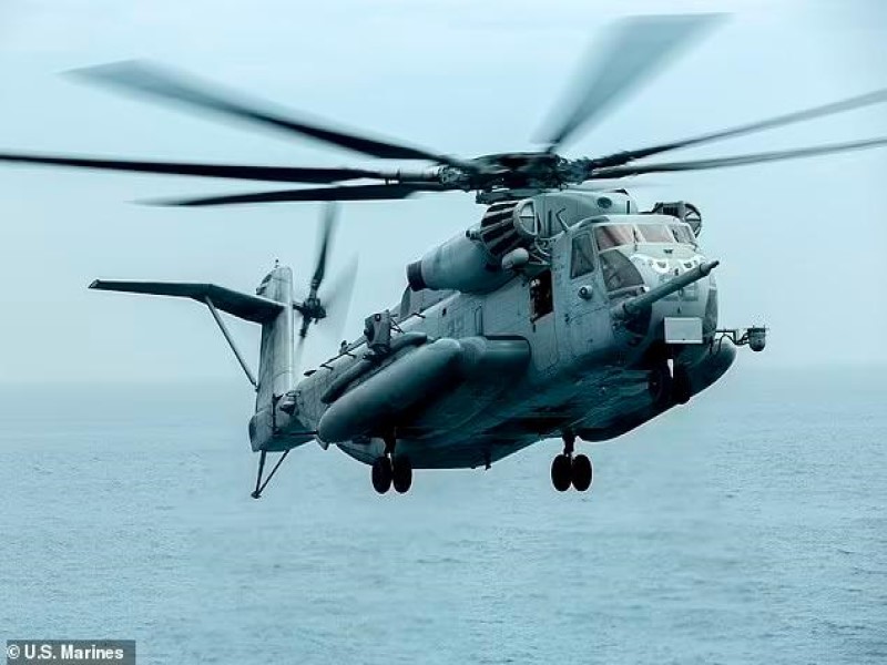 Desplome de helicóptero en California deja seis desaparecidos