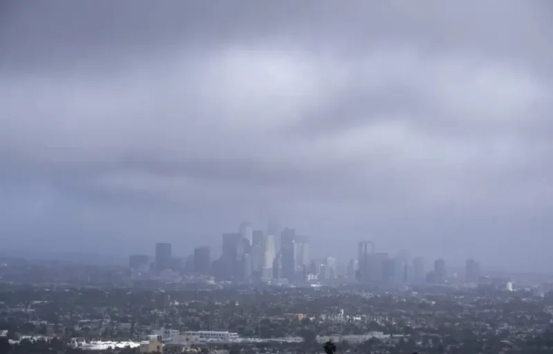 Estado de emergencia por las tormentas en ocho condados, incluidos Los Angeles y Orange