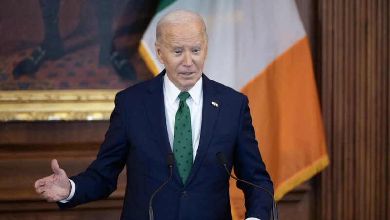 Biden llama “matón” a Putin, en su intento por convencer al Congreso para que autorice fondos para Ucrania