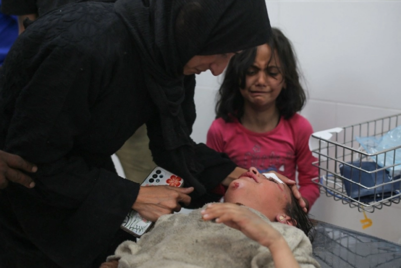Bombardea Israel campamento de refugiados en Rafah